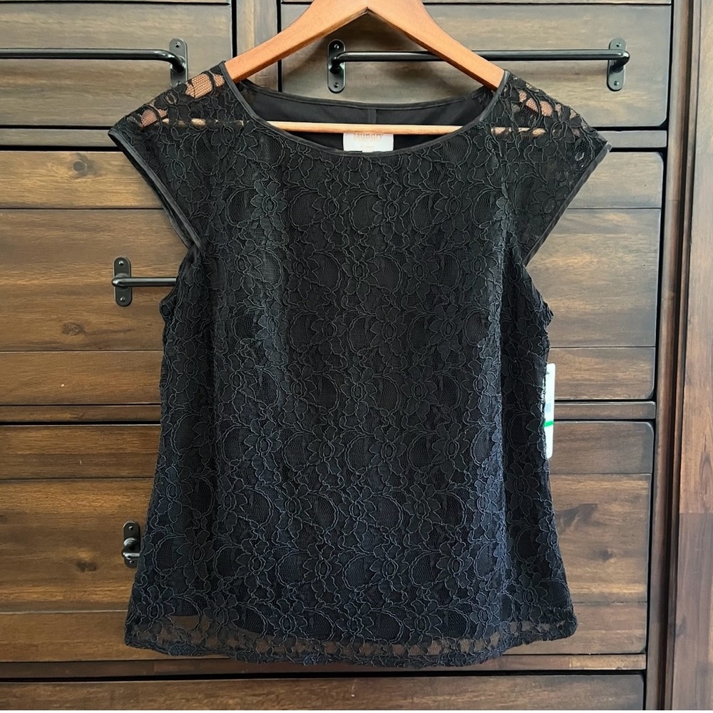 Laundry By Shelli Segal Elegant Black Lace Top